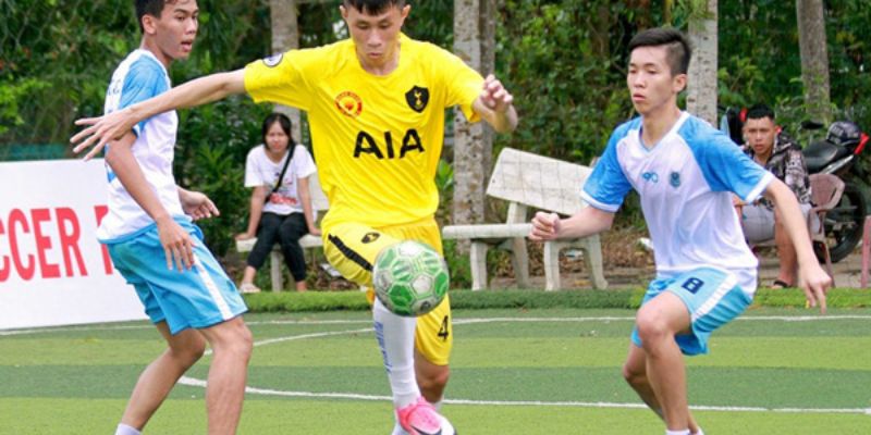 Các lỗi trong bóng đá 5 người chi tiết