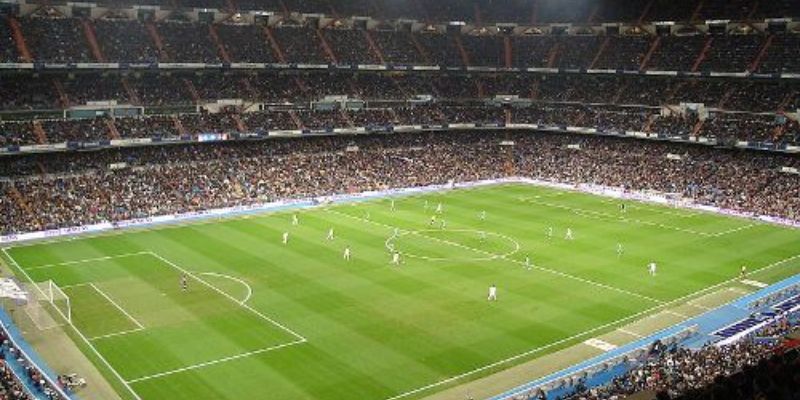 Yêu cầu về mặt sân cỏ tự nhiên và nhân tạo theo FIFA